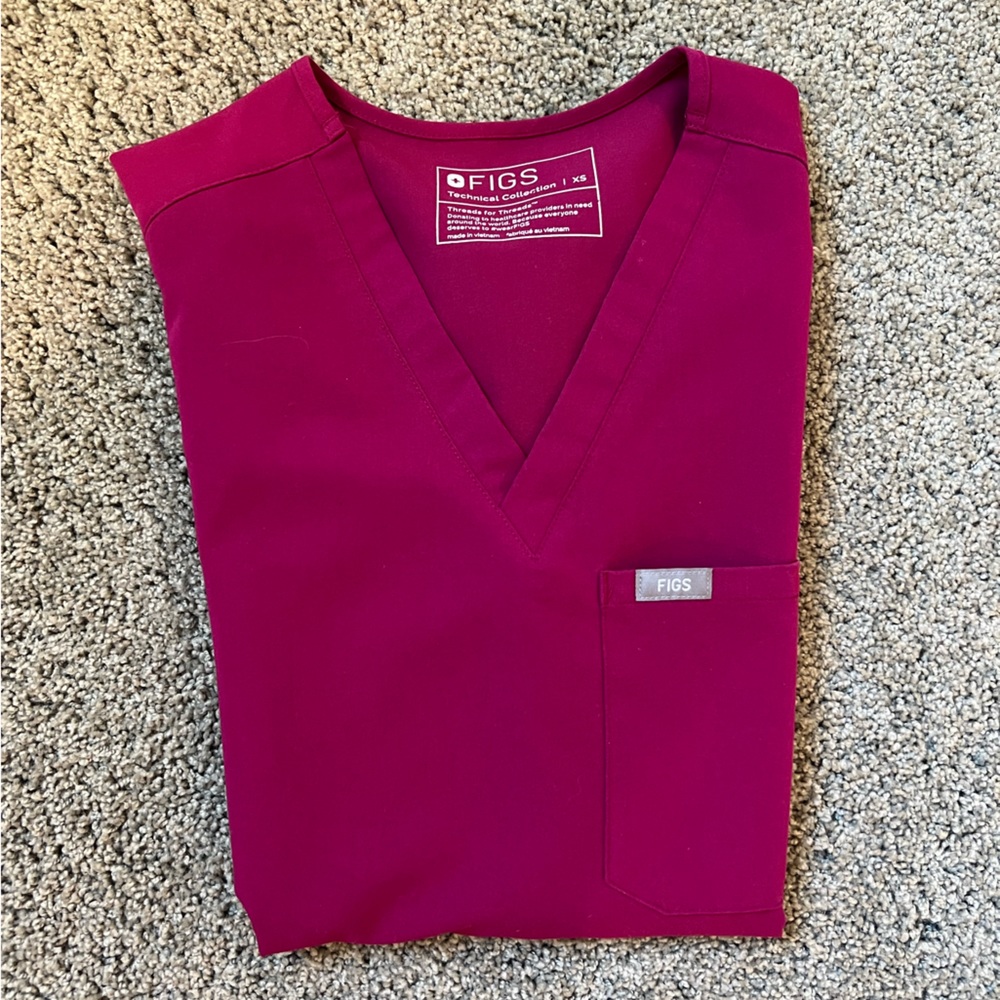 Figs hot pink Catarina one pocket scrub top